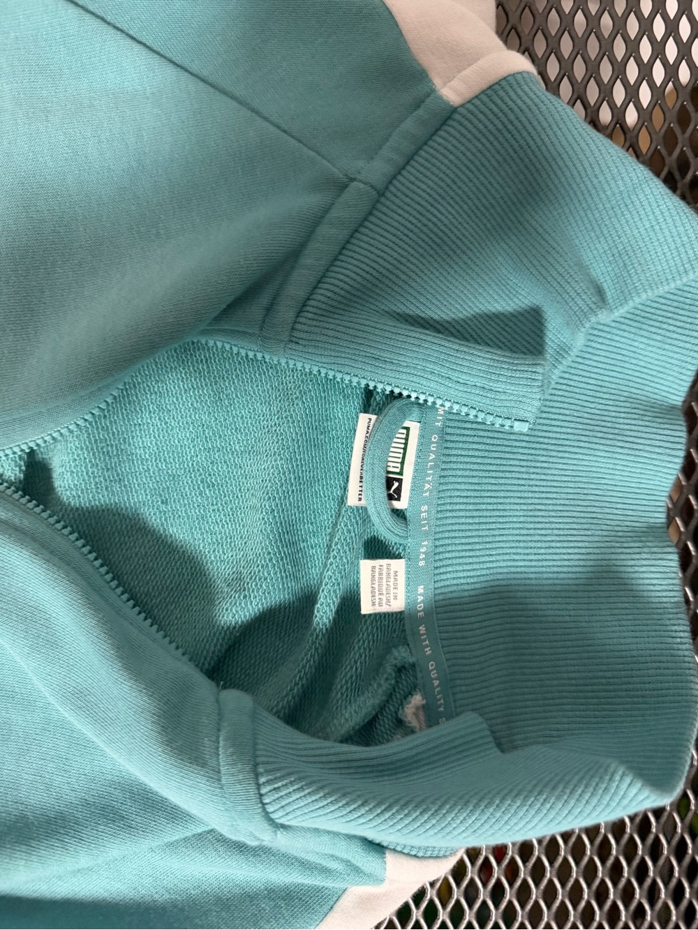 Puma jacket - Picture 3 of 6